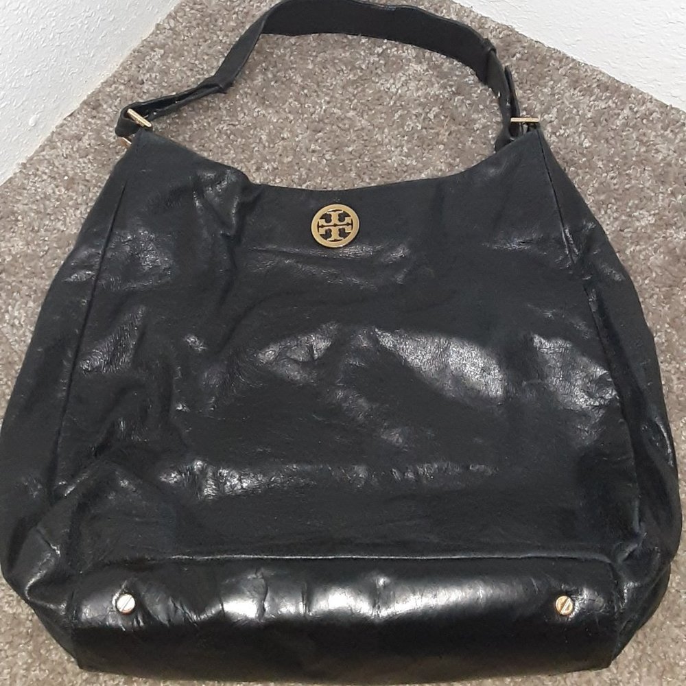 Tory Burch black leather purse